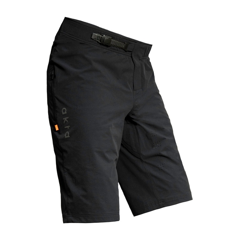 Akta Trail Short Black XS